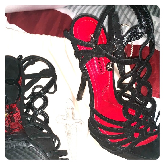 Heels - Picture 1 of 7